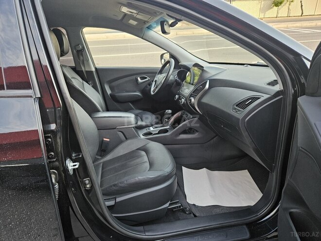 Hyundai ix35-12