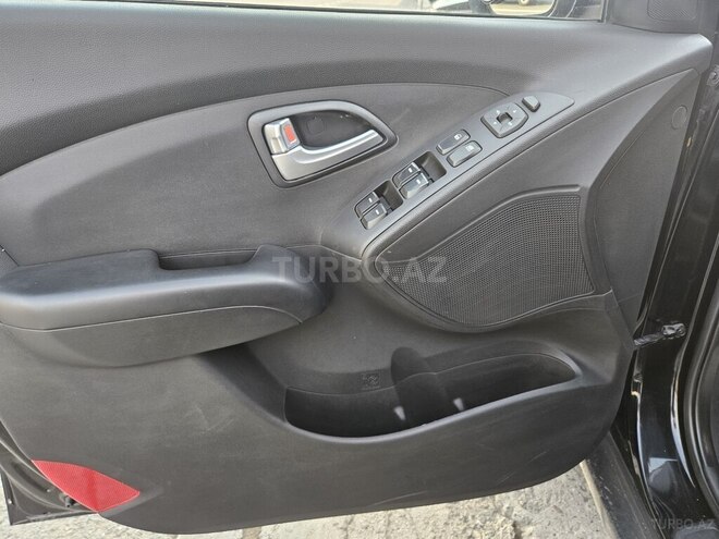 Hyundai ix35-16