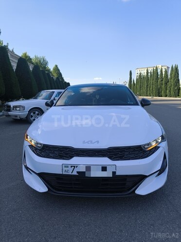 Kia K5-1