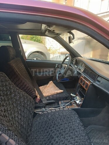 Mercedes 190-6