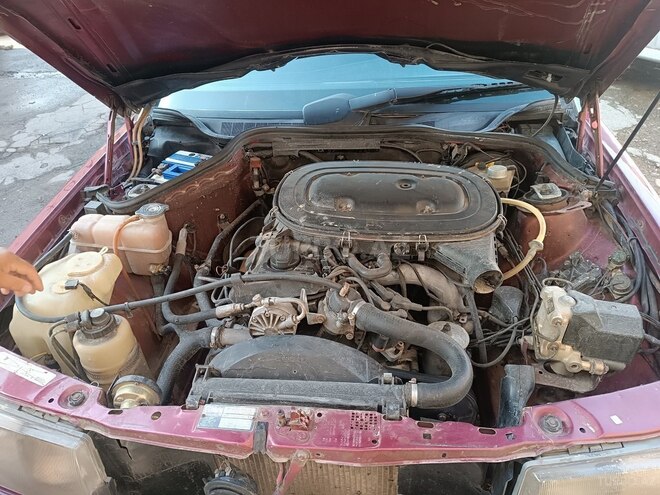 Mercedes 190-8
