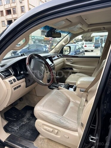 Lexus LX 570-14