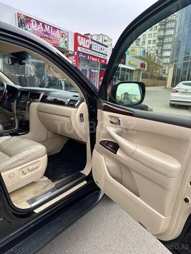 Lexus LX 570-10