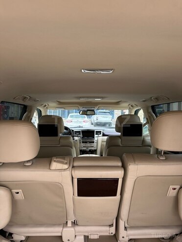 Lexus LX 570-12