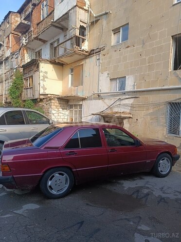 Mercedes 190-3