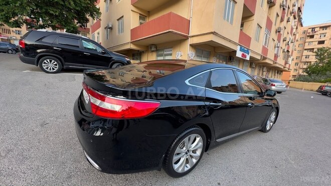Hyundai Grandeur-11