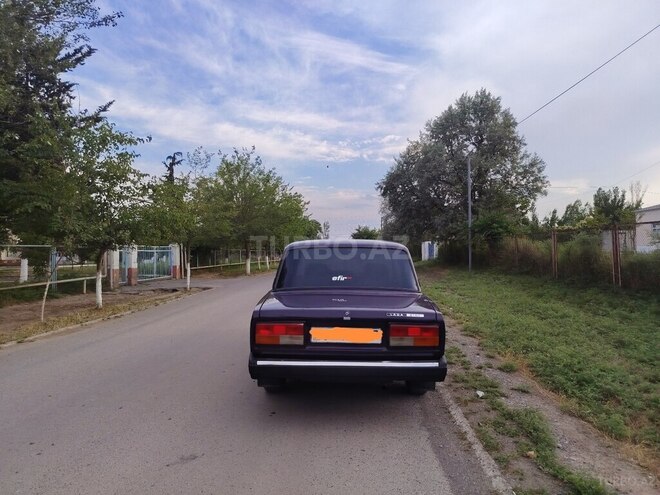 LADA (VAZ) 2107-2
