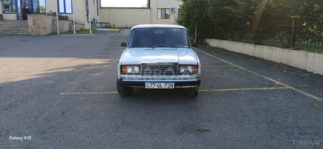 LADA (VAZ) 2107-1