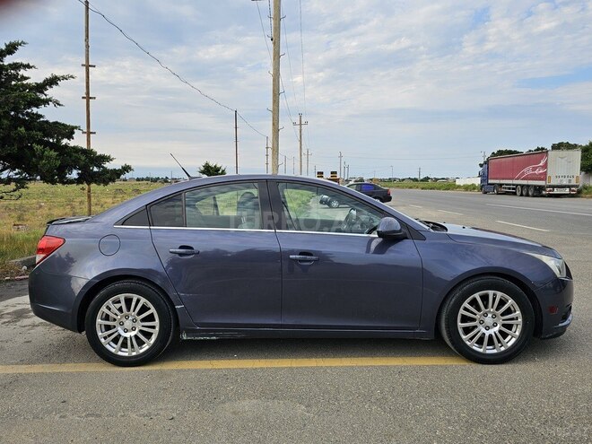Chevrolet Cruze-5