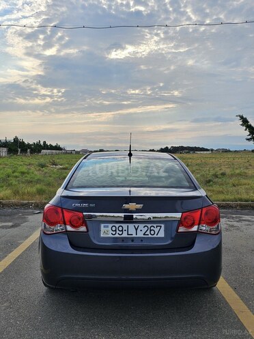 Chevrolet Cruze-9