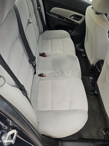 Chevrolet Cruze-6