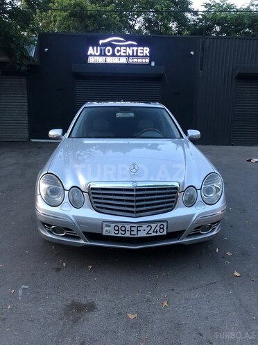 Mercedes E 300-1