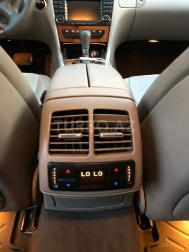 Mercedes E 300-16