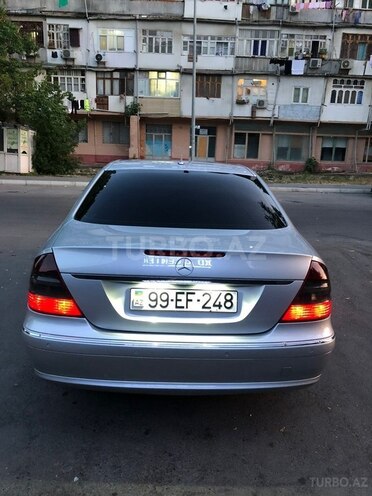 Mercedes E 300-4
