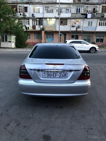 Mercedes E 300-2