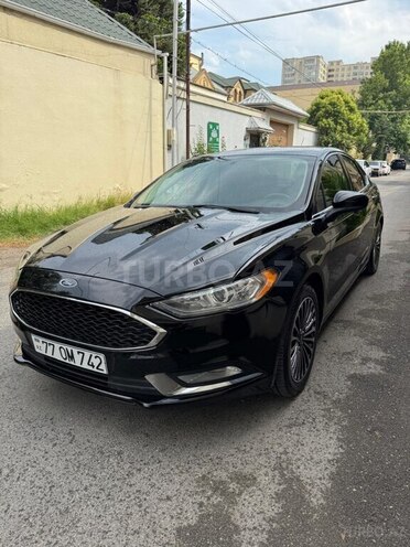 Ford Fusion-3