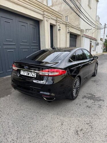 Ford Fusion-6