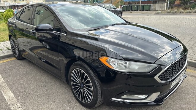 Ford Fusion-8
