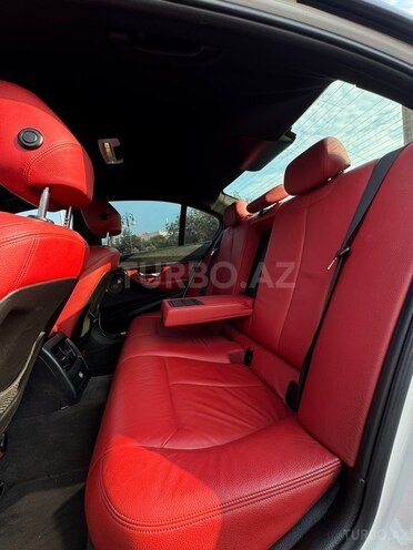 BMW 330-10