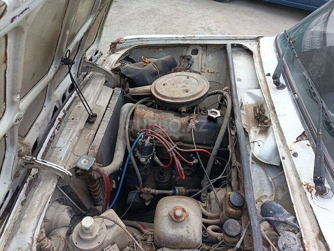 LADA (VAZ) 2103-4