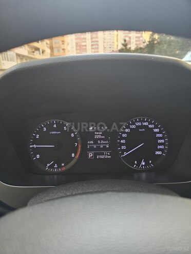 Hyundai Sonata-12