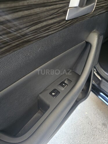 Hyundai Sonata-10