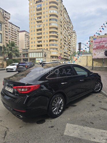 Hyundai Sonata-5