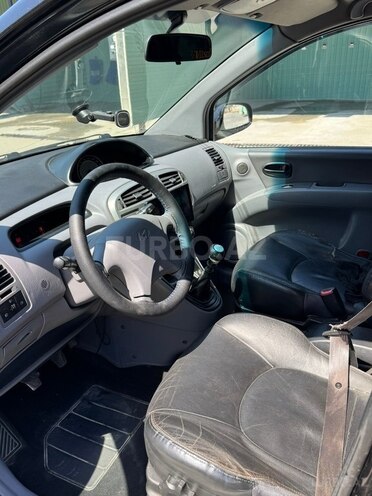 Hyundai Matrix-10