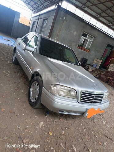 Mercedes C 200-7