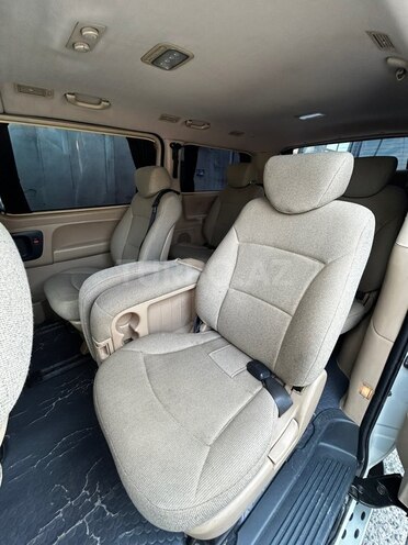 Hyundai H-1-6