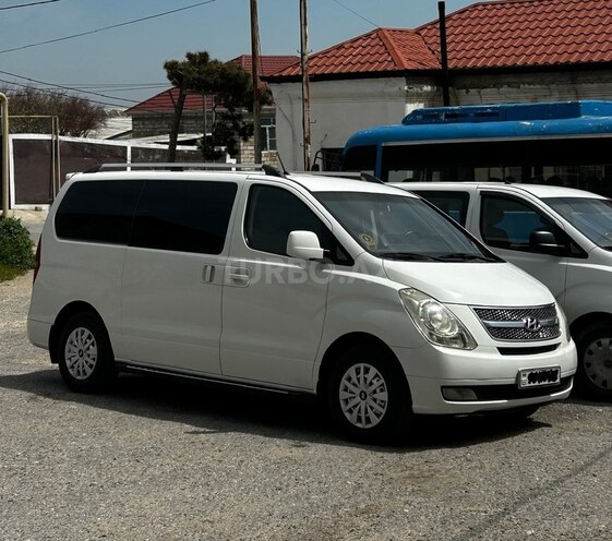 Hyundai H-1-13