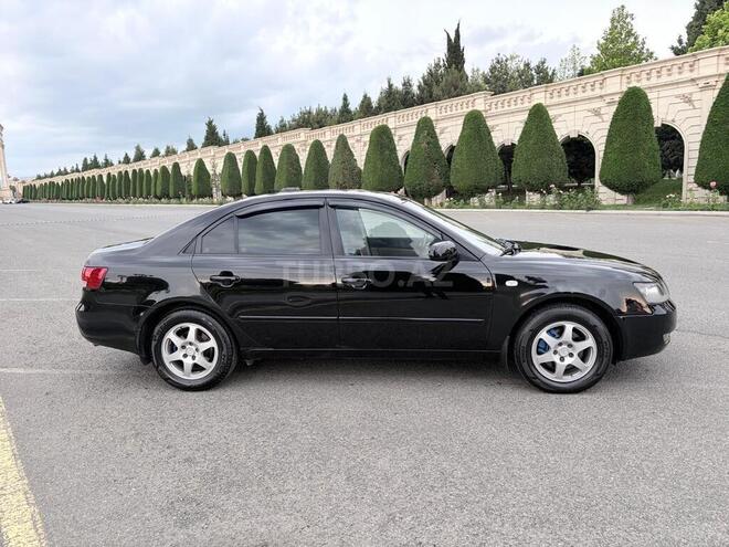 Hyundai Sonata-5