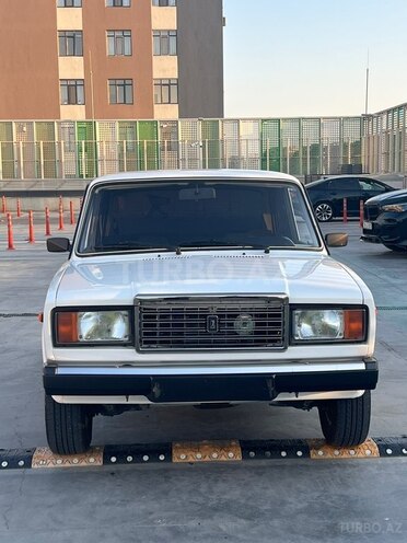 LADA (VAZ) 2107-1