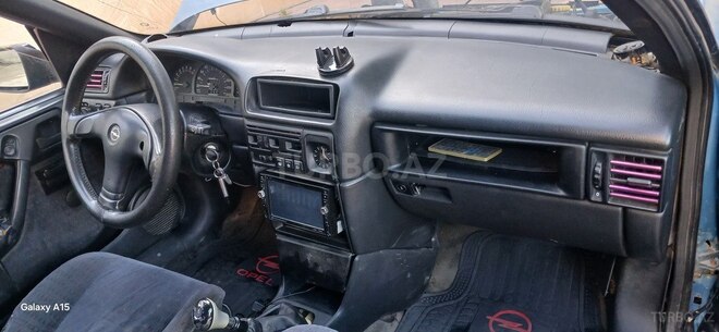 Opel Vectra-7
