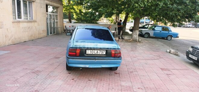 Opel Vectra-2
