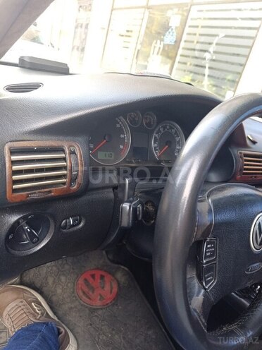 Volkswagen Passat-3