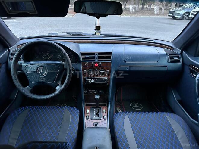 Mercedes C 250-13