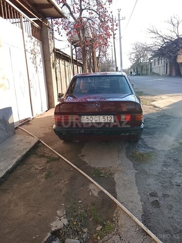 Mercedes 190-4