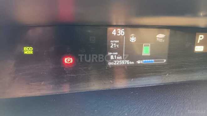 Toyota Aqua-6