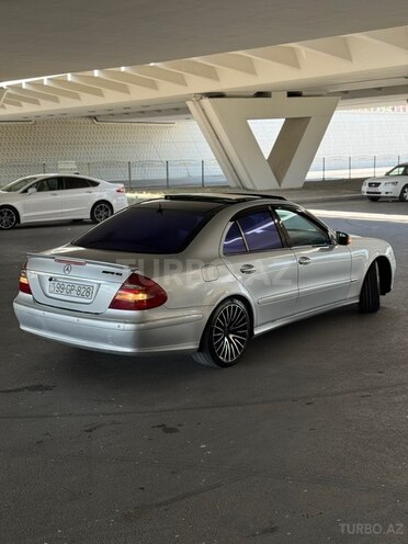 Mercedes E 200-5