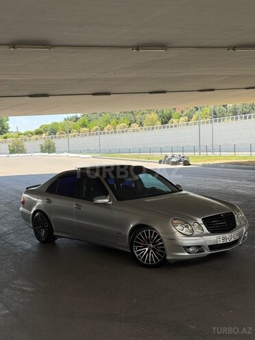 Mercedes E 200-2