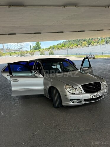 Mercedes E 200-8