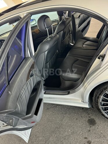 Mercedes E 200-16