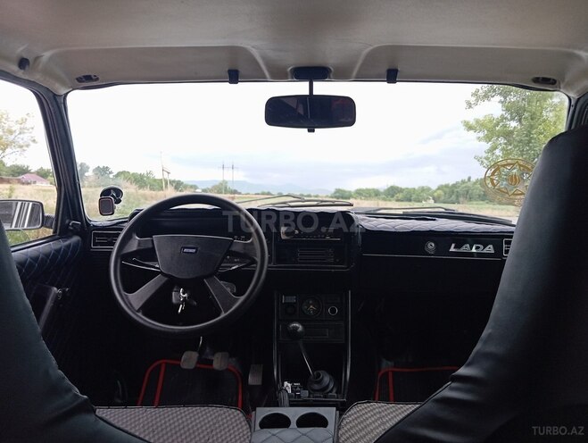 LADA (VAZ) 2107-4