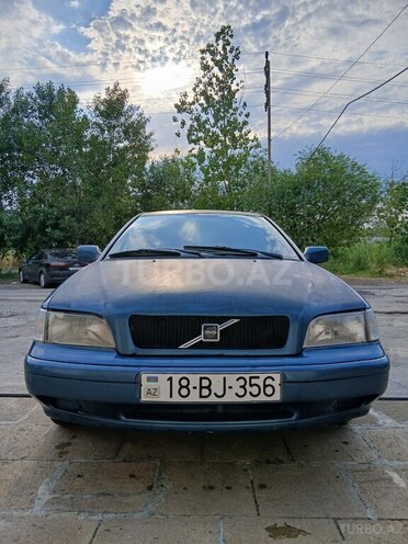 Volvo S40-1
