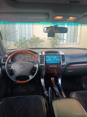 Toyota Land Cruiser Prado-11