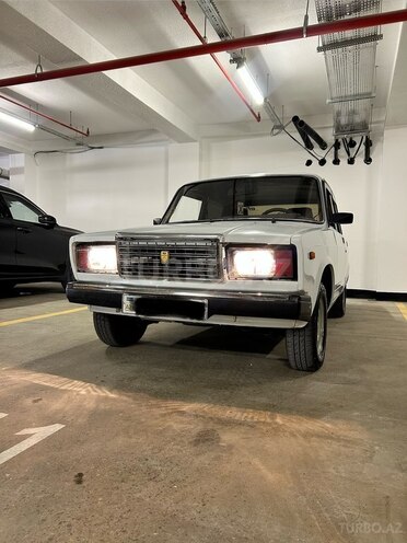 LADA (VAZ) 2107-1