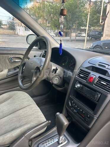 Nissan Maxima-5