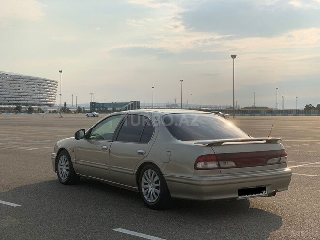 Nissan Maxima-8