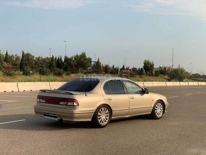 Nissan Maxima-9